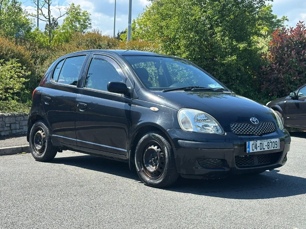 Toyota Yaris 2004 - Image 1