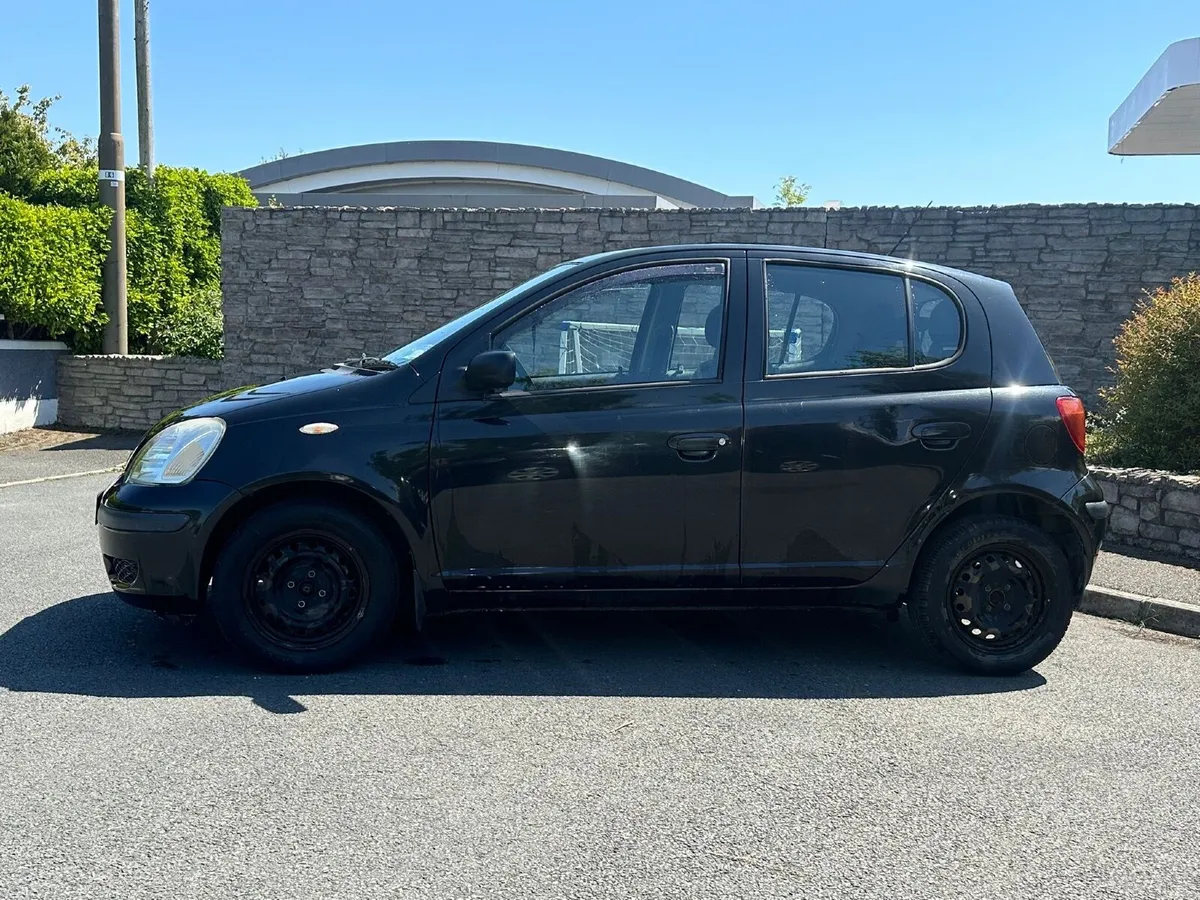 Toyota Yaris 2004 - Image 3