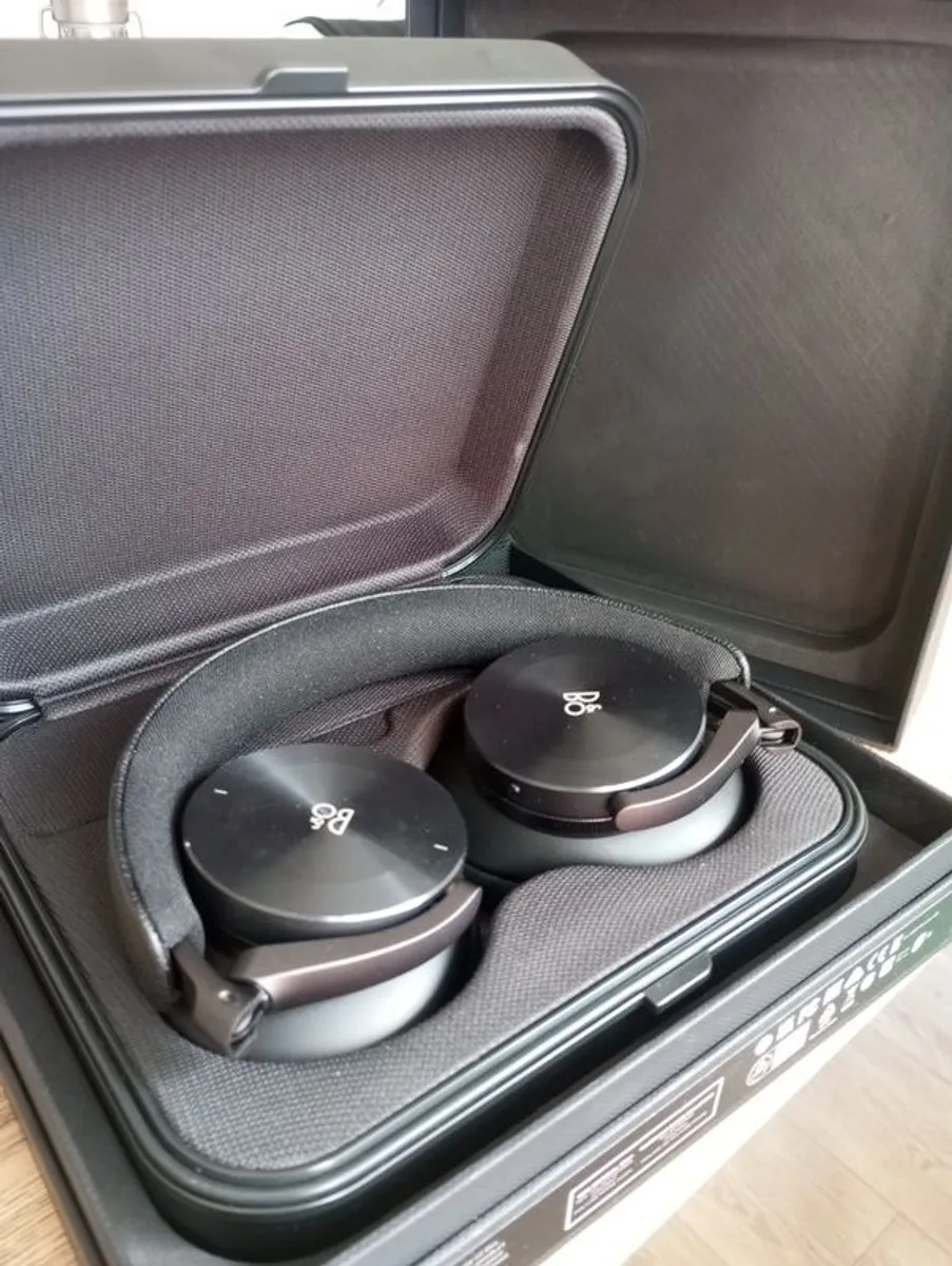 New Bang and Olufsen  beoplay h95 headphones - Image 1