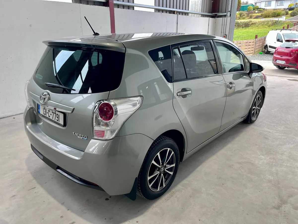 Toyota verso luna skyview 2.0d 7 seater - Image 4