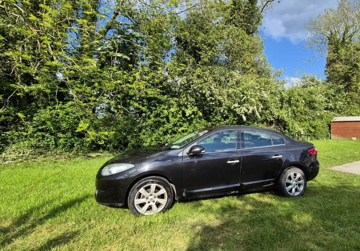 Renault Fluence 2011 - Image 1