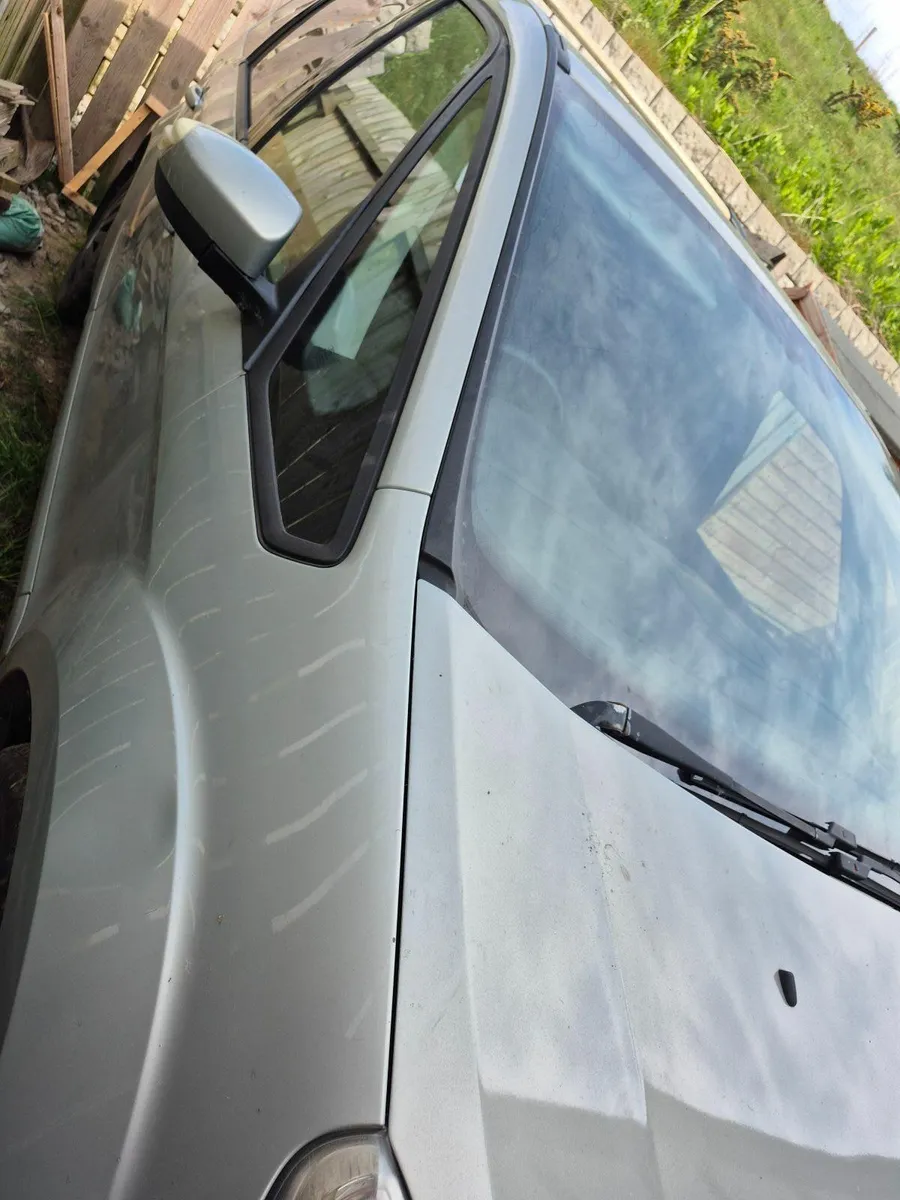 Ford Galaxy 2008 - Image 2