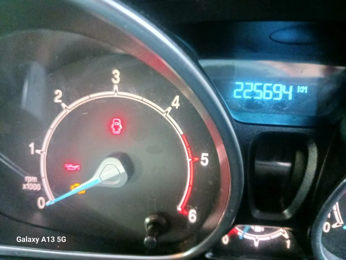 Ford B-Max - Image 4
