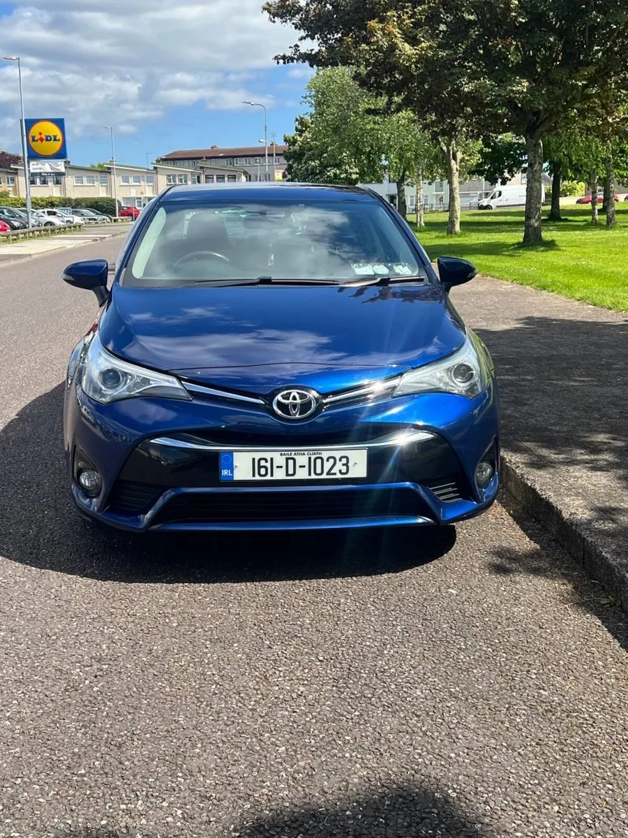 Toyota avensis 1.6 diesel Low Mileage 168km - Image 2