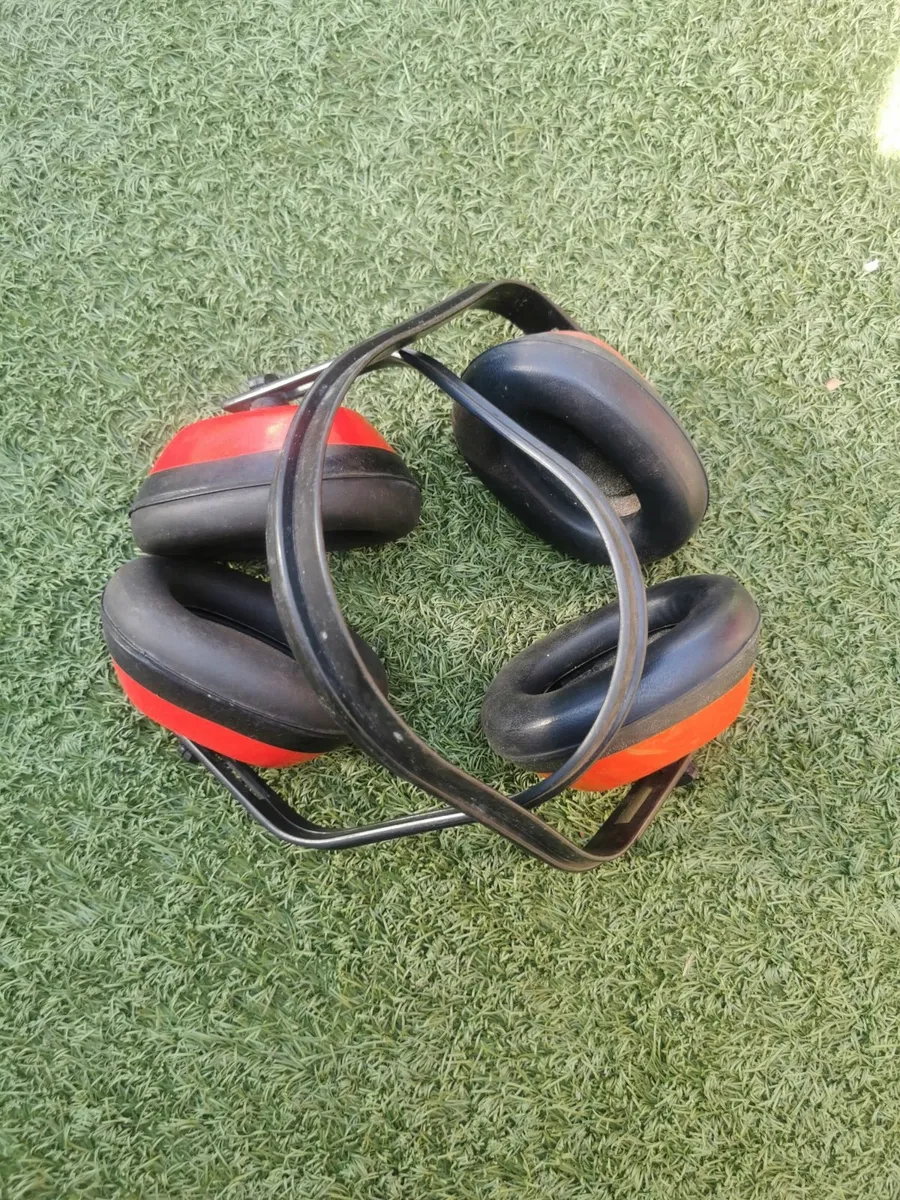 Ear Defenders pair of 2sets - Image 3