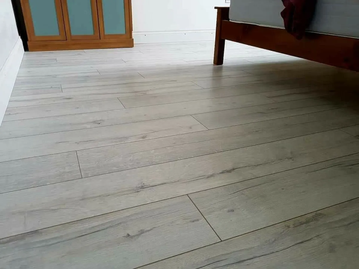 Timber floor fitter - Image 4