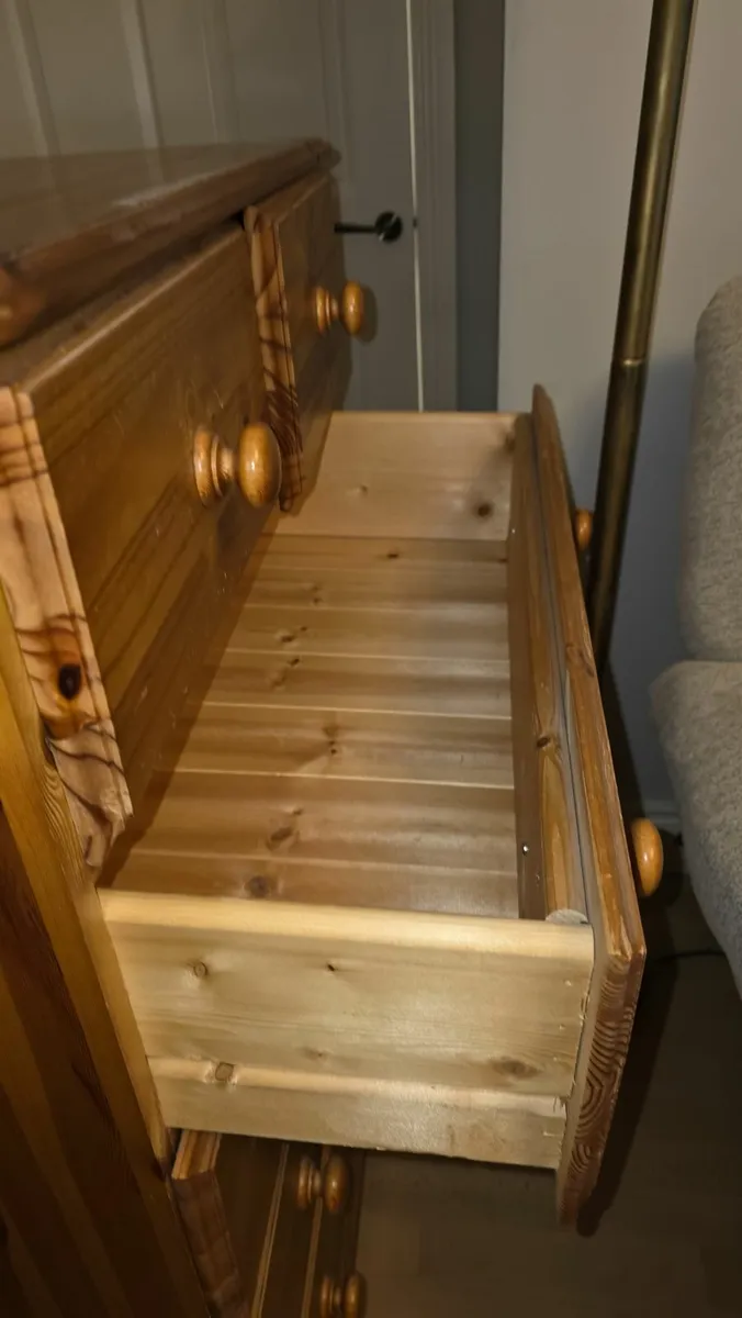 Chest of Drawers - Image 4