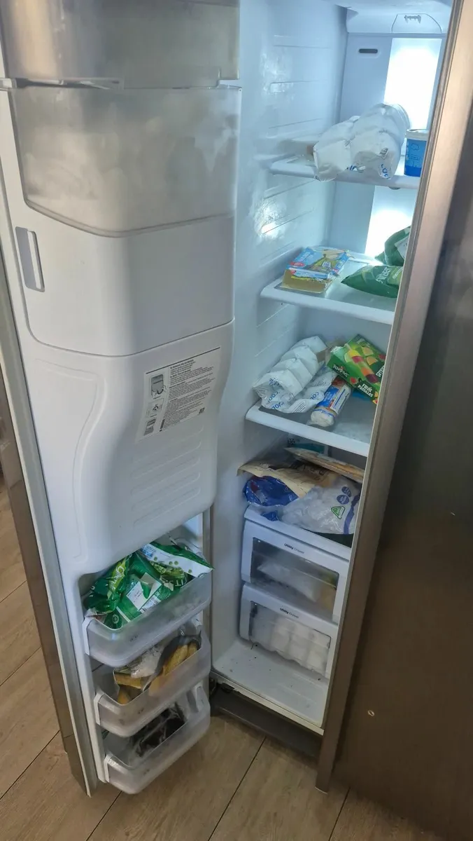 Fridge - Image 4