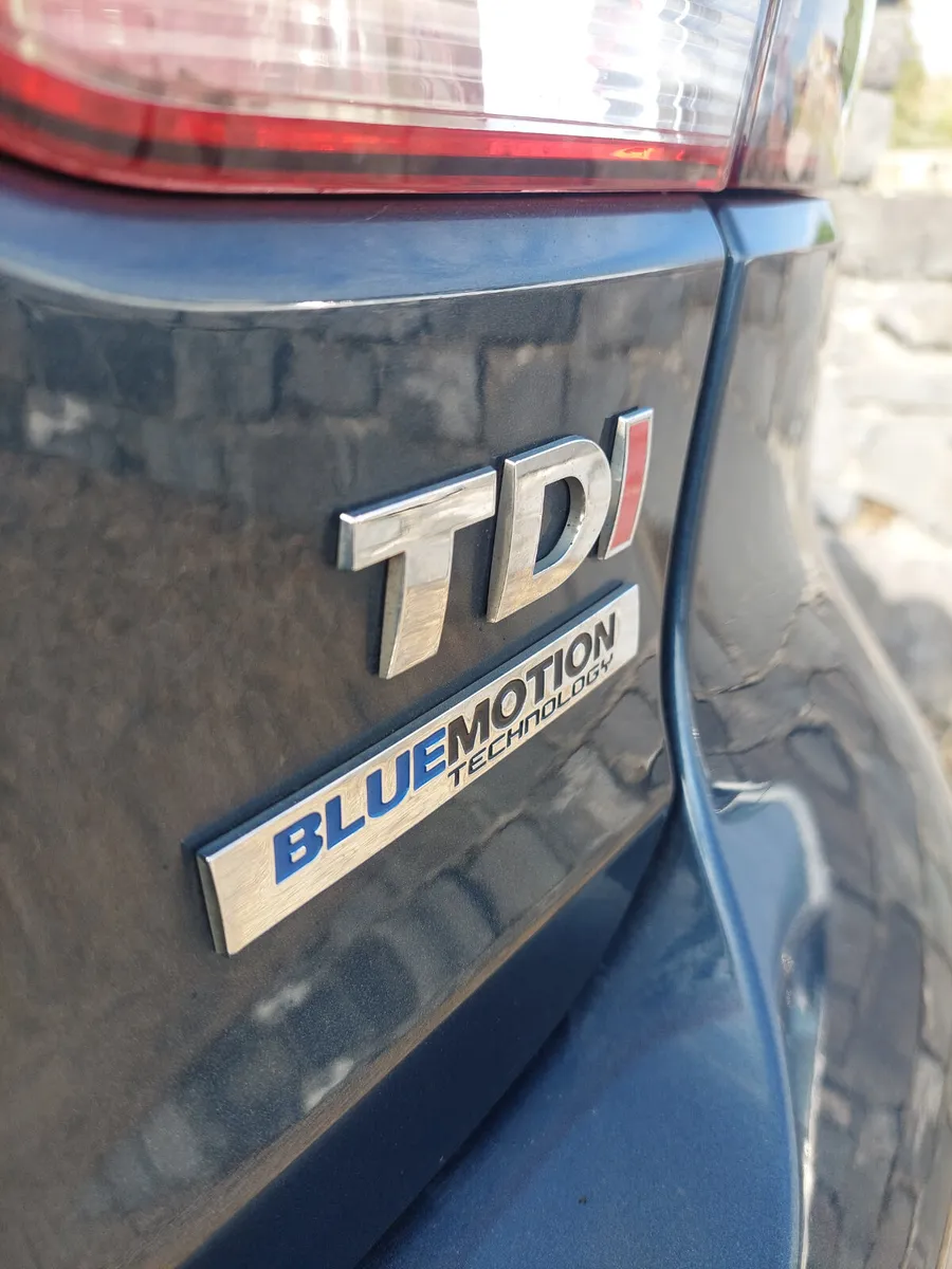 Volkswagen Golf 2012 1.6 BLUEMOTION - Image 4