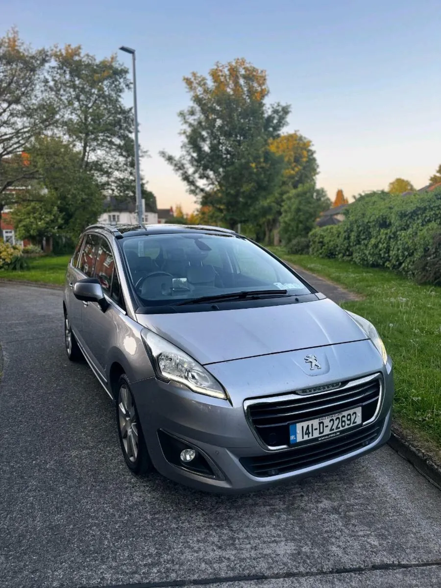 Peugeot 5008 7 Seater Full Leather - Image 1