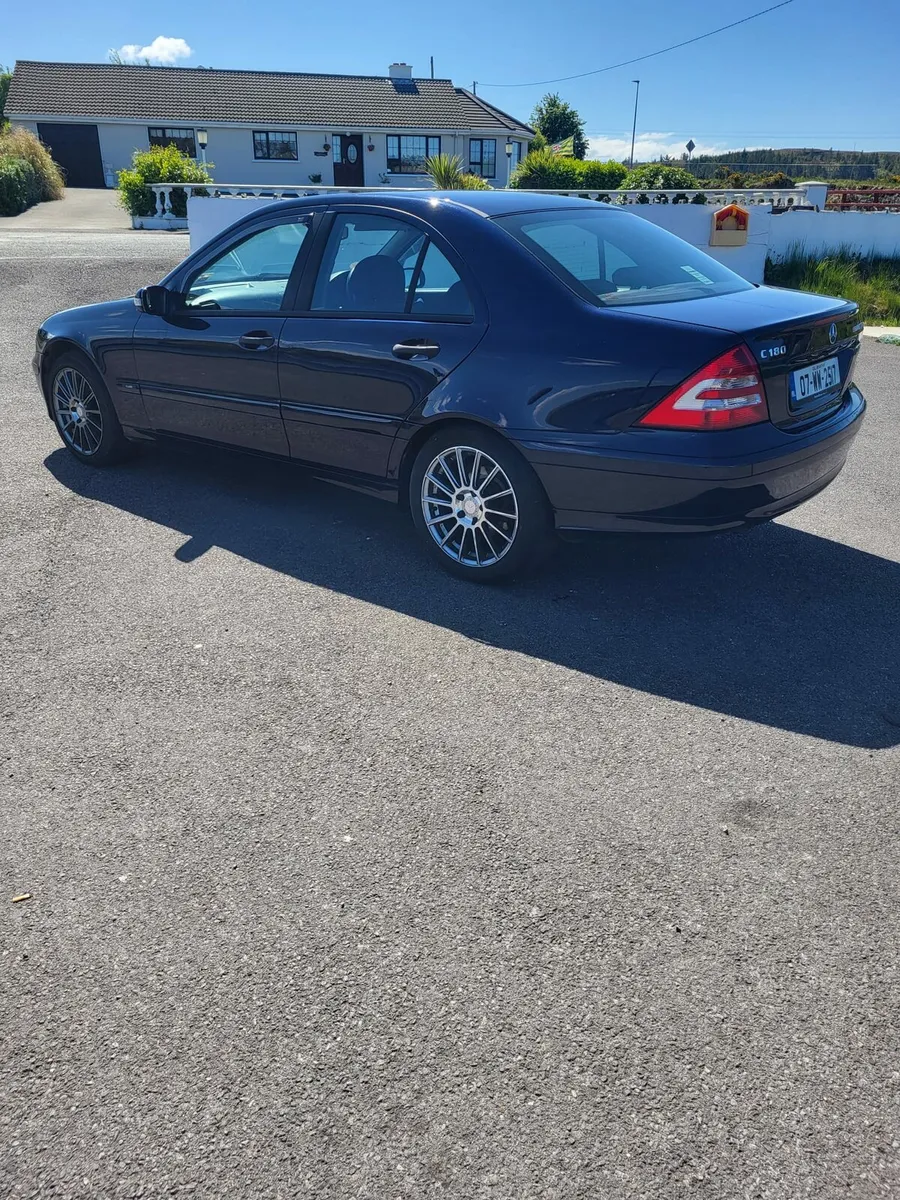 Mercedes C180 - Image 4