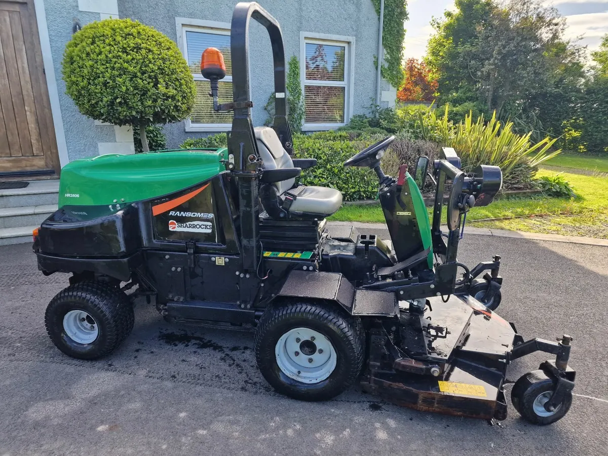 Ransomes 38hp ride on mower lawnmower - Image 1
