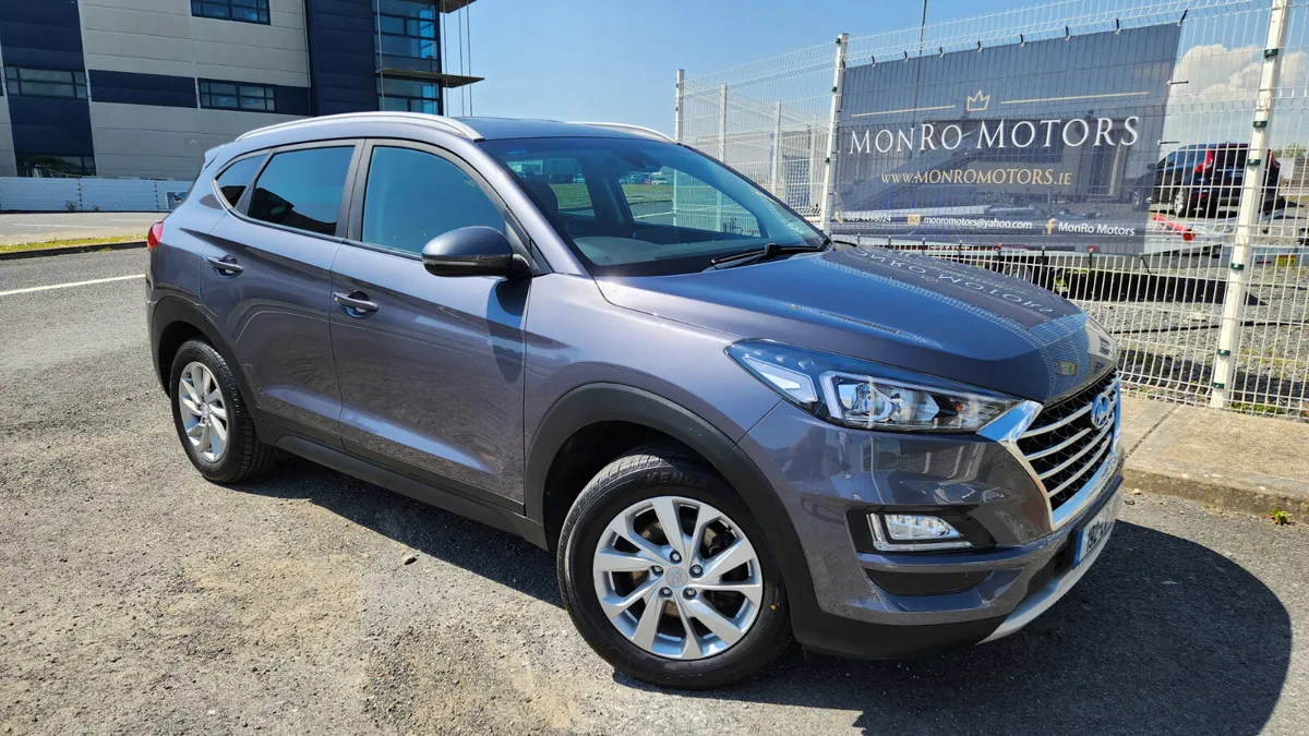 HYUNDAI TUCSON 2WD COMFORT PLUS,NCT AND TAX - Image 3