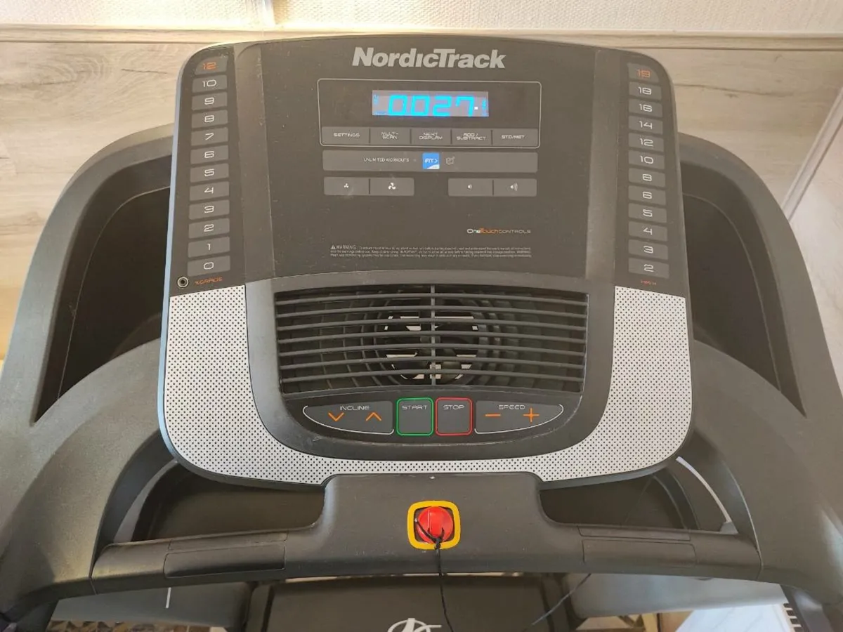Treadmill NordicTrack S25i 3.0 CHP. - Image 2