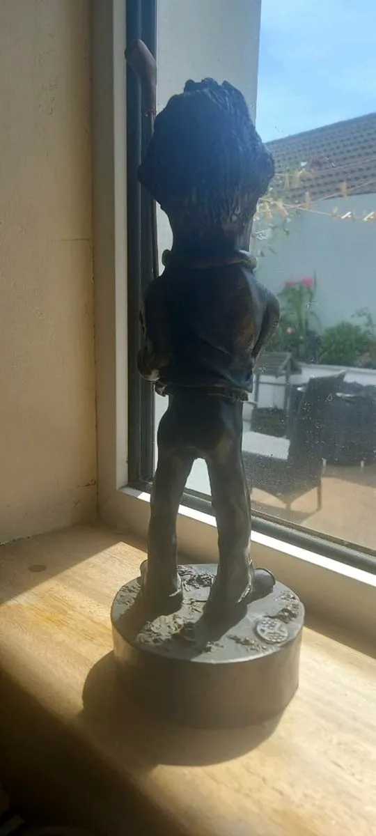 Bronze Sculpture by Irish Artist Stephen Dee - Image 4