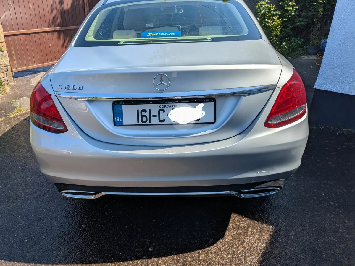 Mercedes-Benz C-Class 2016 - Image 2