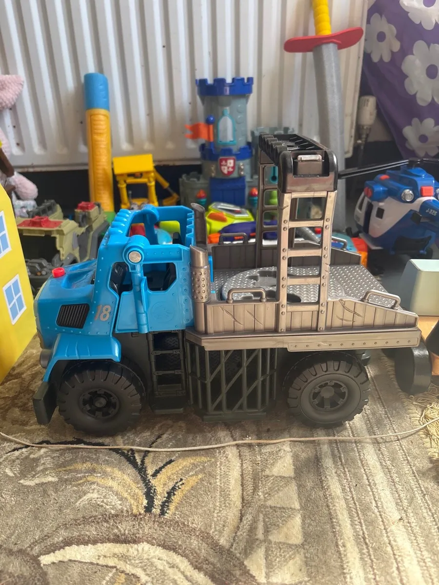 Toy bundle - Image 2