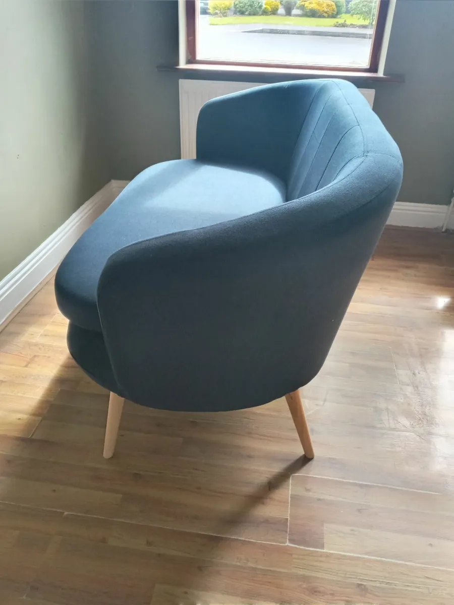 2 seater sofa - Image 4