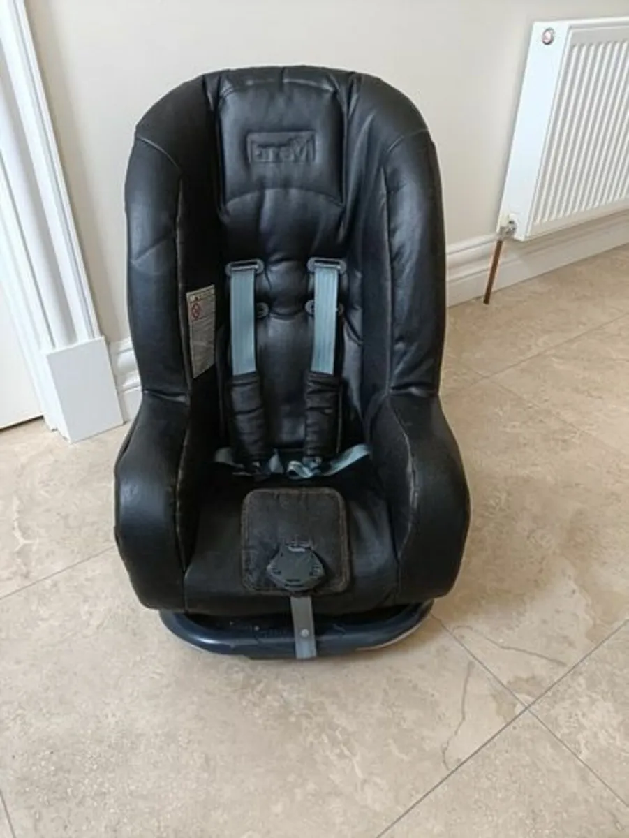 Car Seat - Image 1