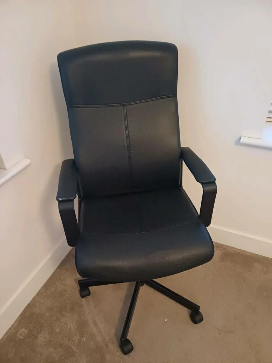 Office Chair - Image 1