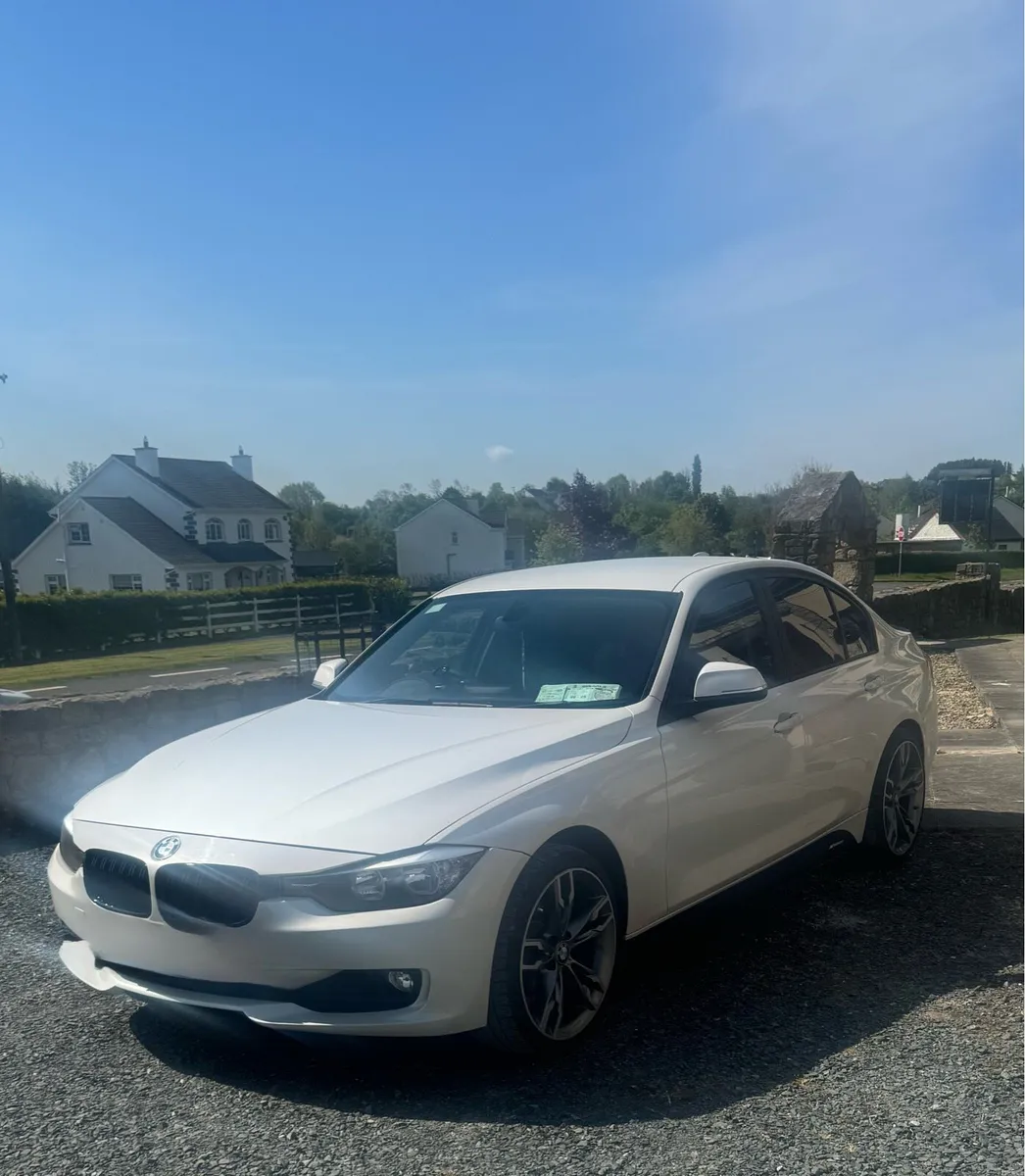 BMW 320D Efficient Dynamics - Image 2