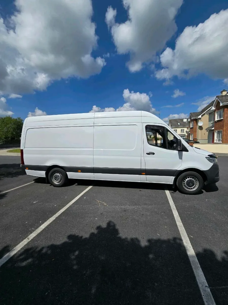 Mercedes-Benz Sprinter 315/43 Eu6 LWB Bread Van - Image 2
