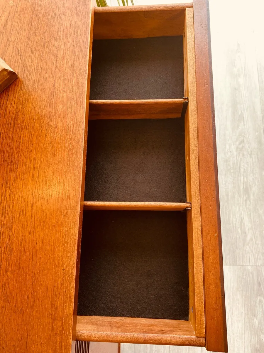 Mid Century Sideboard Cabinet - Image 3
