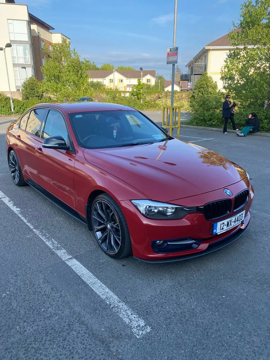 BMW 320D F30 2012 - Image 1