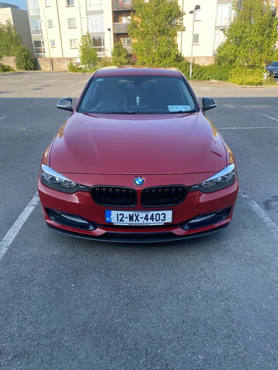BMW 320D F30 2012 - Image 2