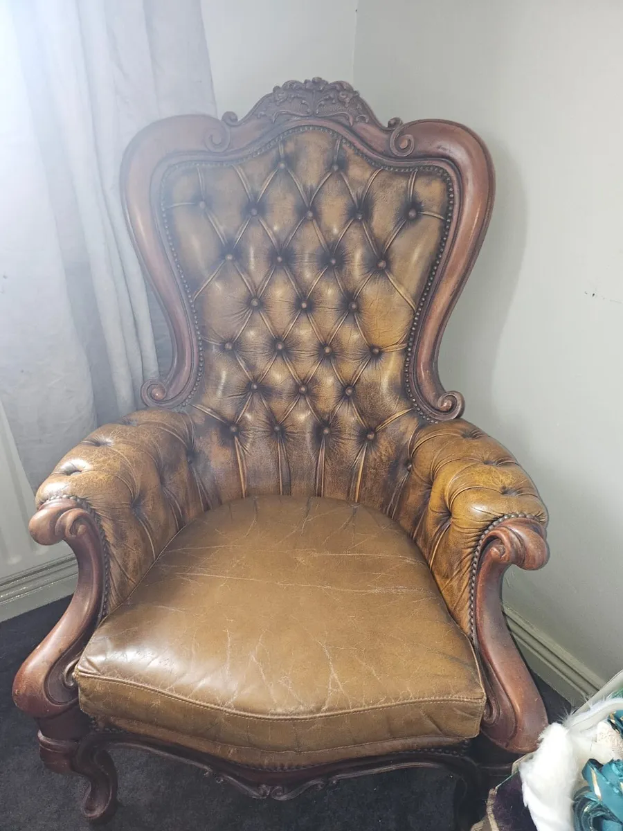 Antique queen anne chair - Image 1
