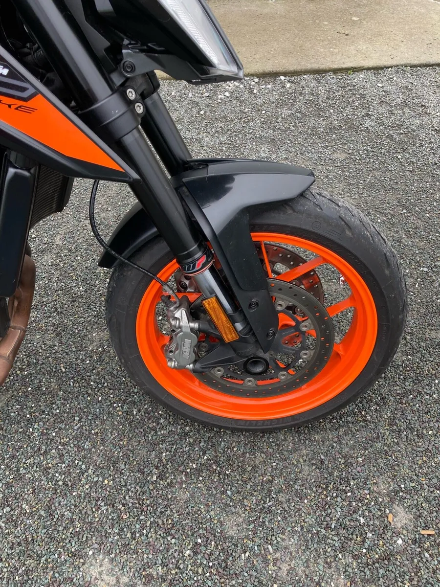 KTM 790 Duke - Image 2