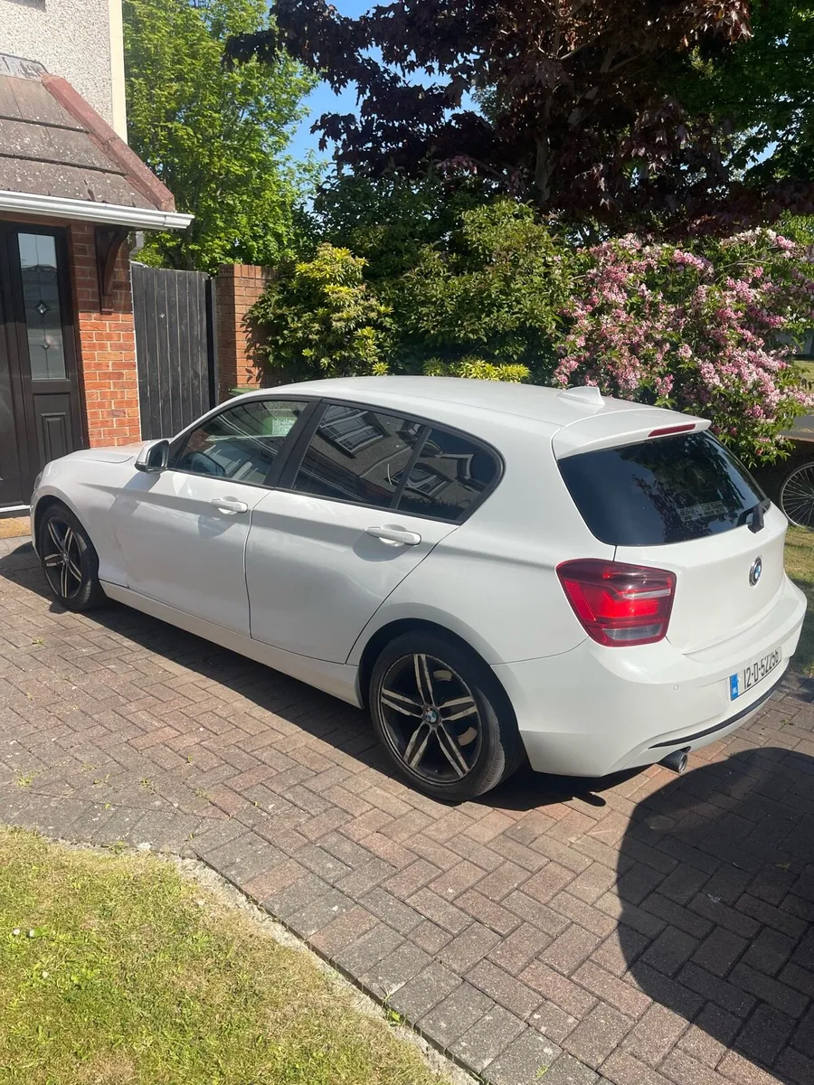 BMW 118d Automatic 2012 - Image 2
