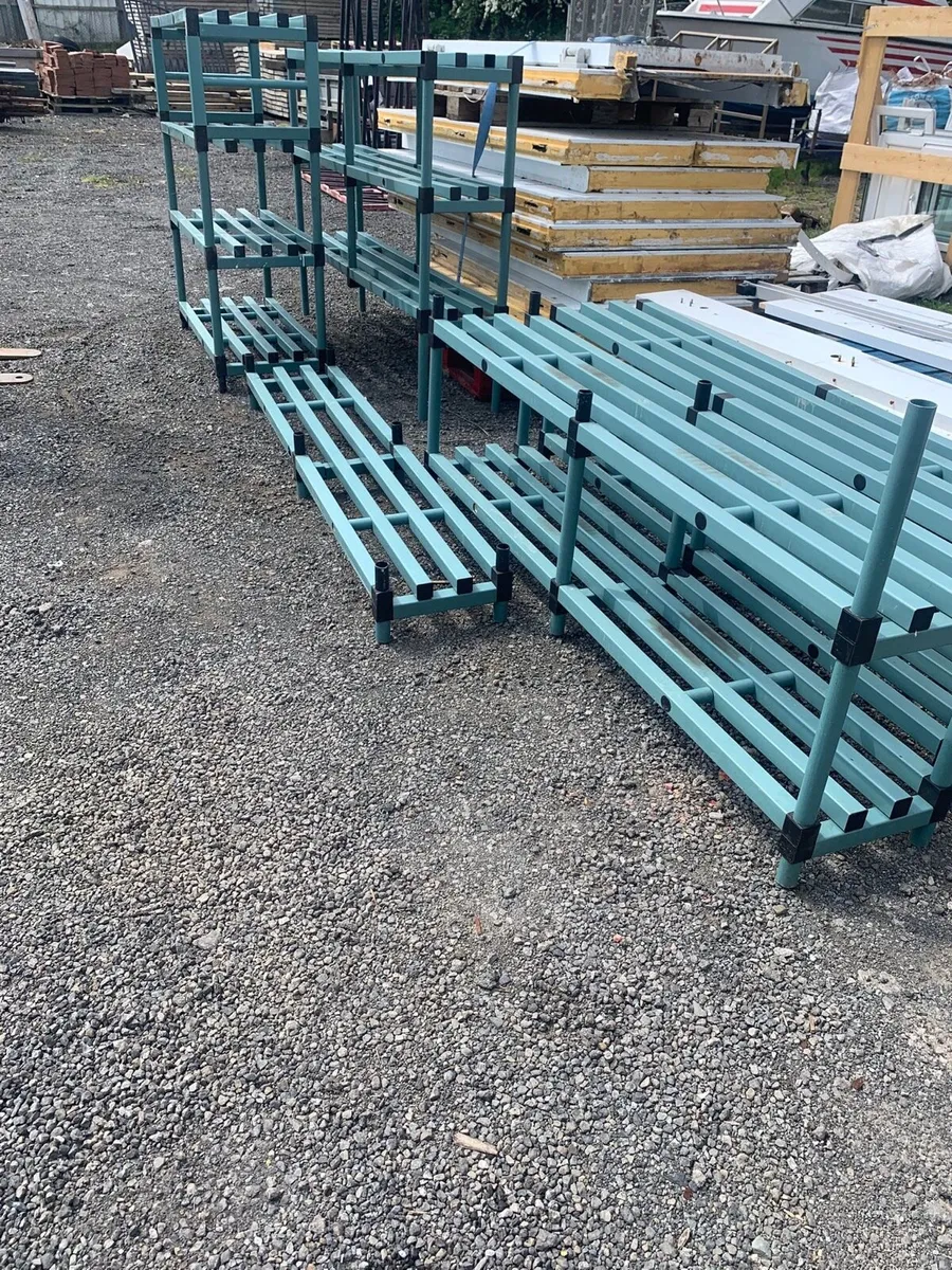 Cold room shelving
