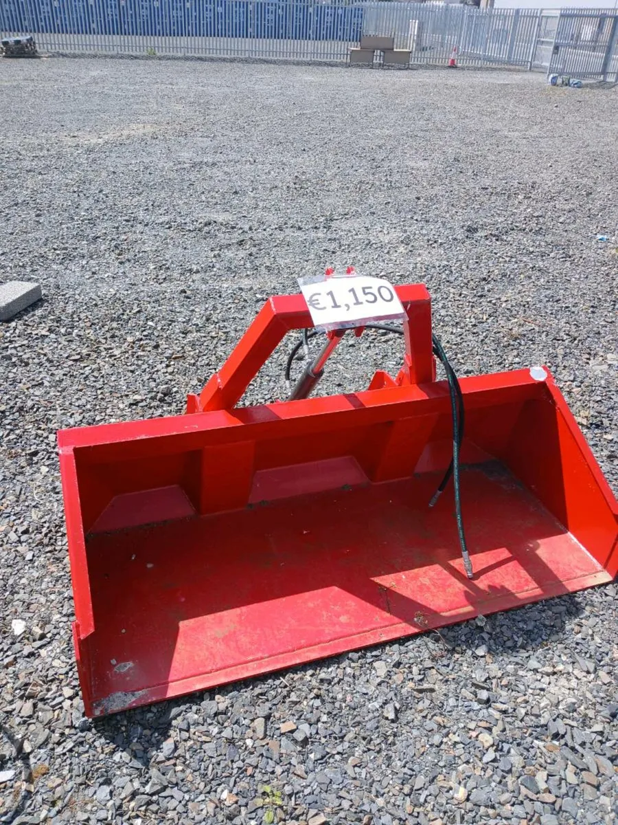 Machinery farm - Image 1