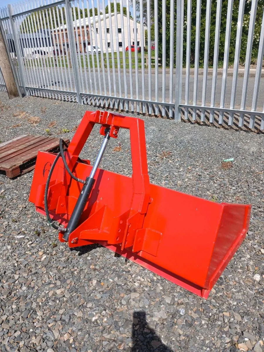 Machinery farm - Image 3