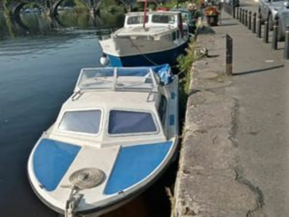 18ft Norman Cabin Boat - Image 1