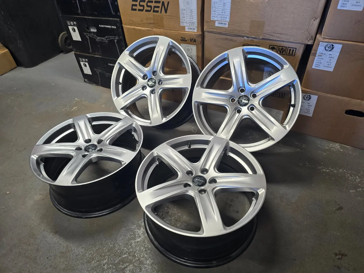 **Clearance** 18" Avid Tourer Alloys - Image 1