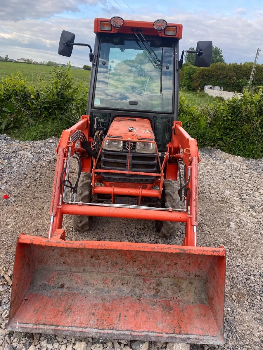 Kubota B2100 - Image 4