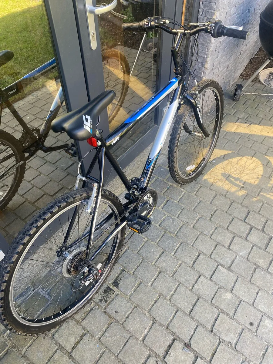 Teenage/Adult 26 Inch Mountain Bike - Image 2