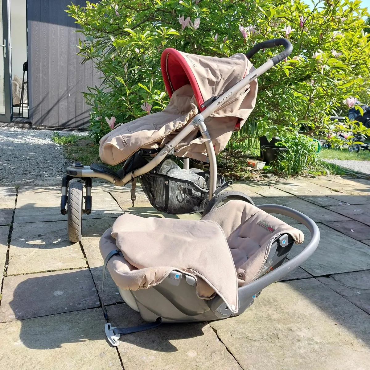 Baby pushchair mamas and papas with car seat - Image 3