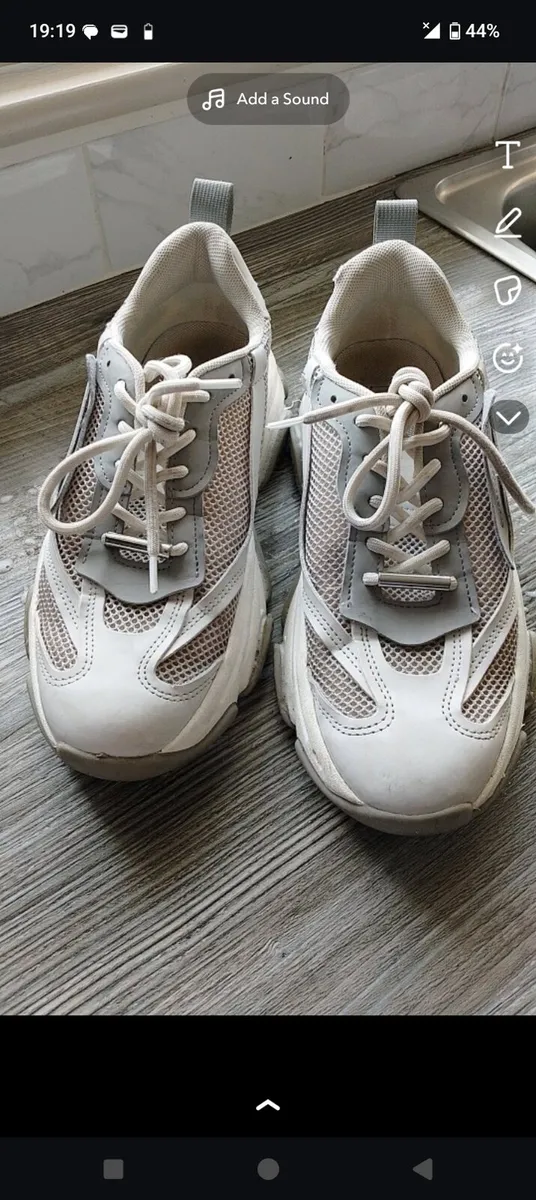 Steve Maddens trainers - Image 3