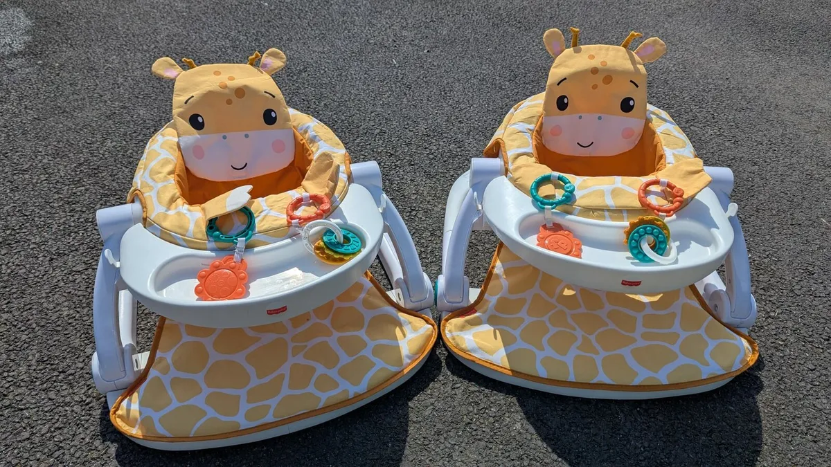 2 x Fisher Price sit me up floor seats - Image 1