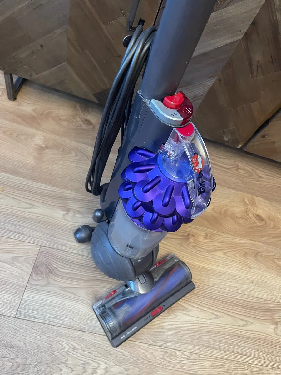 Dyson DC50 ball vacuum - Image 1