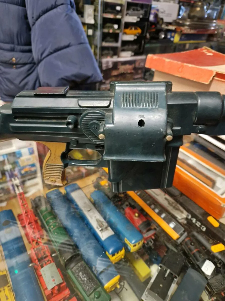 Vintage Retro 1960's MARX Toy Plastic Machine Gun - Image 4