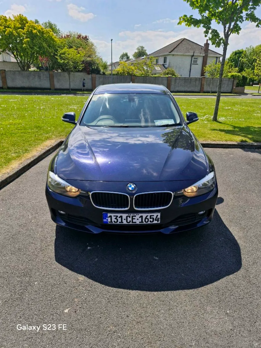 BMW 318D SE 2013 - Image 1