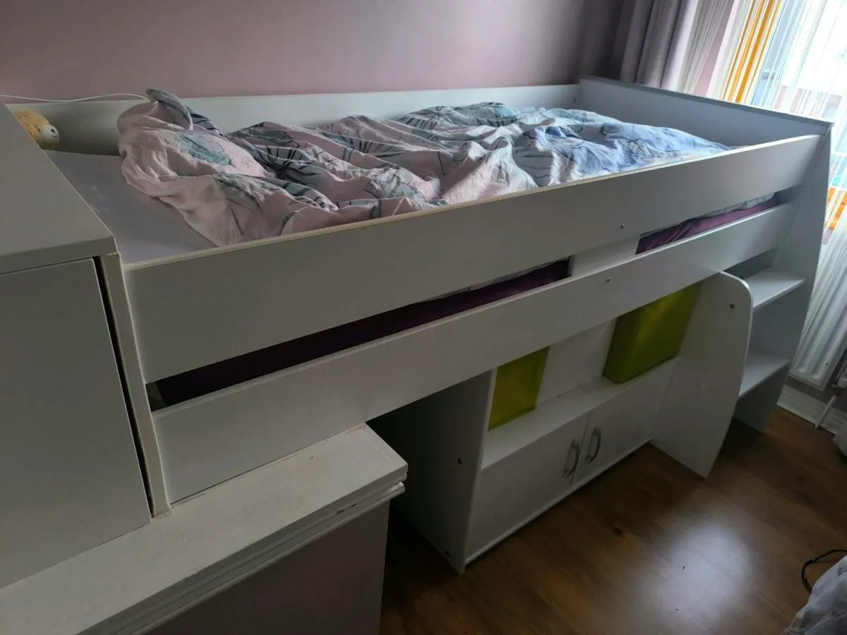 Kids bed - Image 2