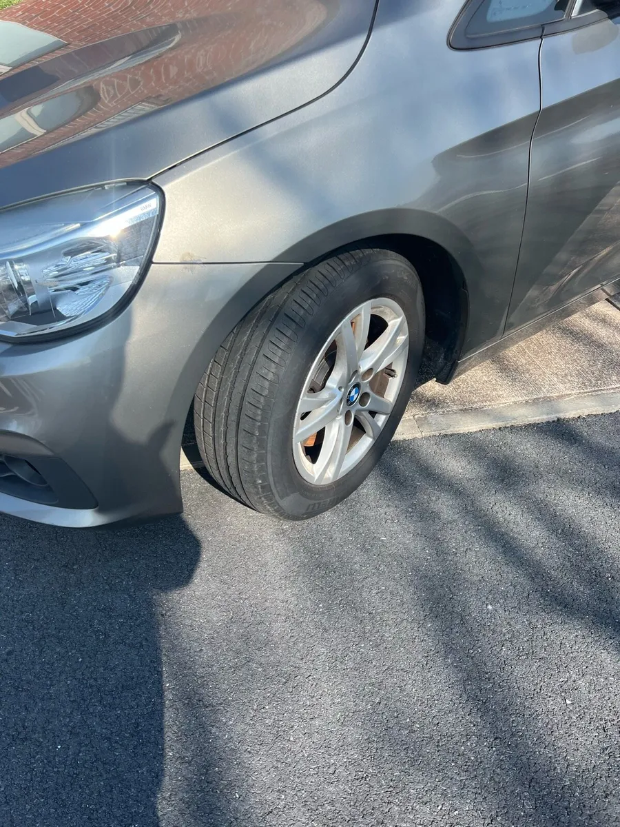 BMW 218i AUTOMATIC ,Gold color - Image 2
