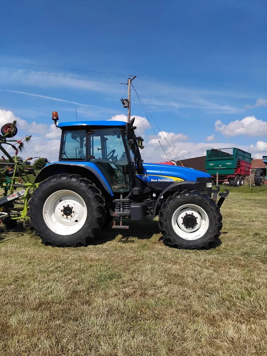 New Holland TM140 - Image 1