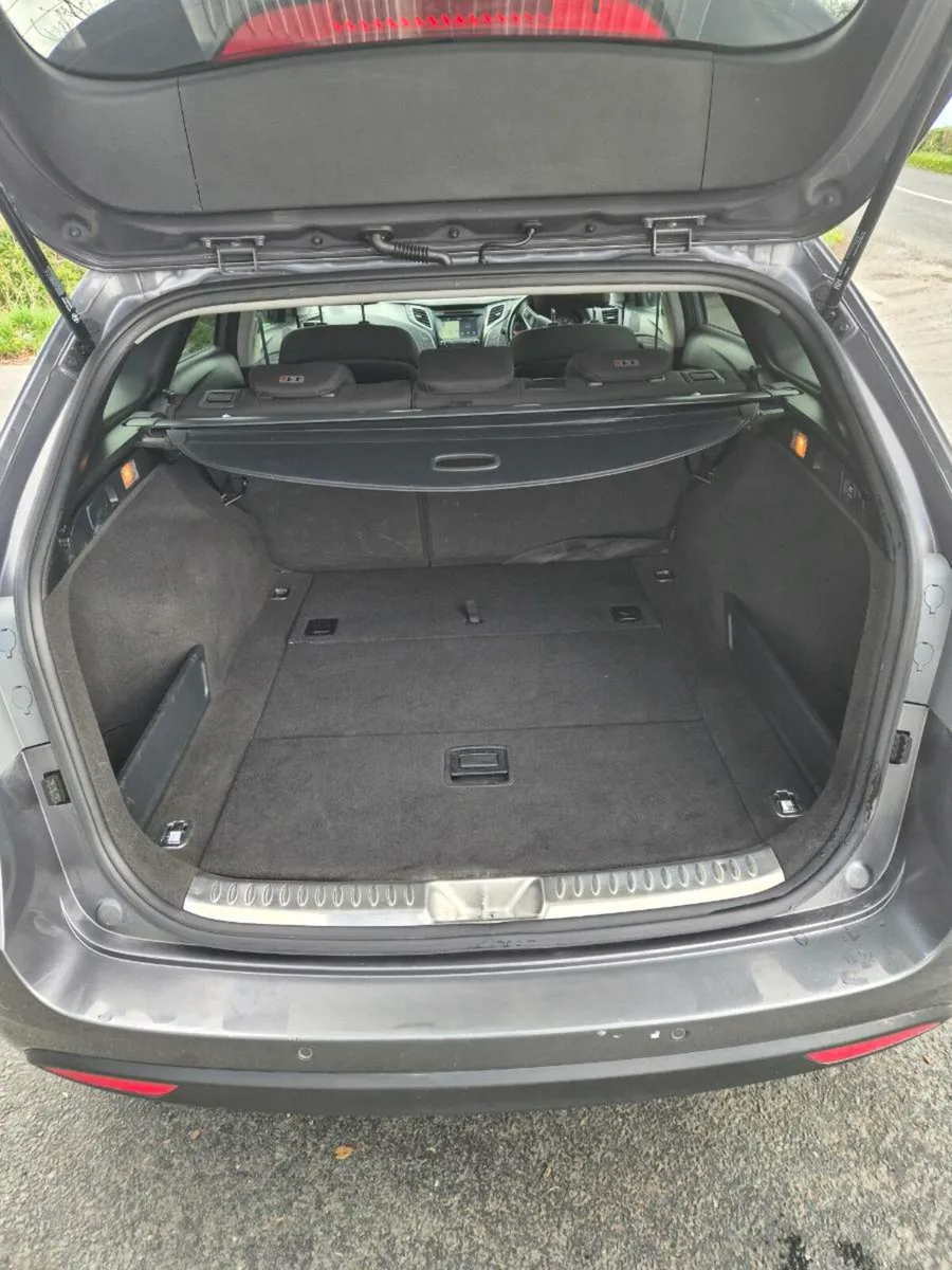 Hyundai i40 crdi Estate - Image 4