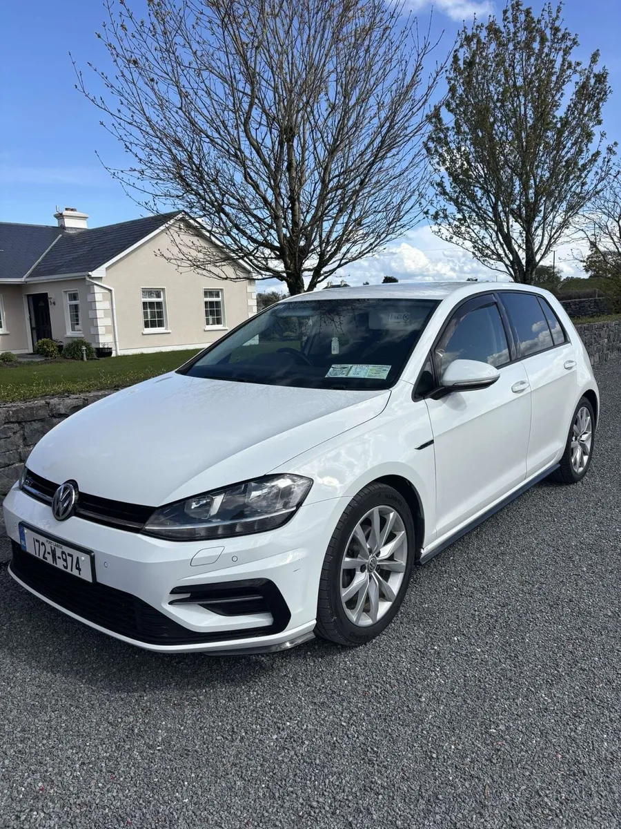 2017 R-line Golf - Image 1
